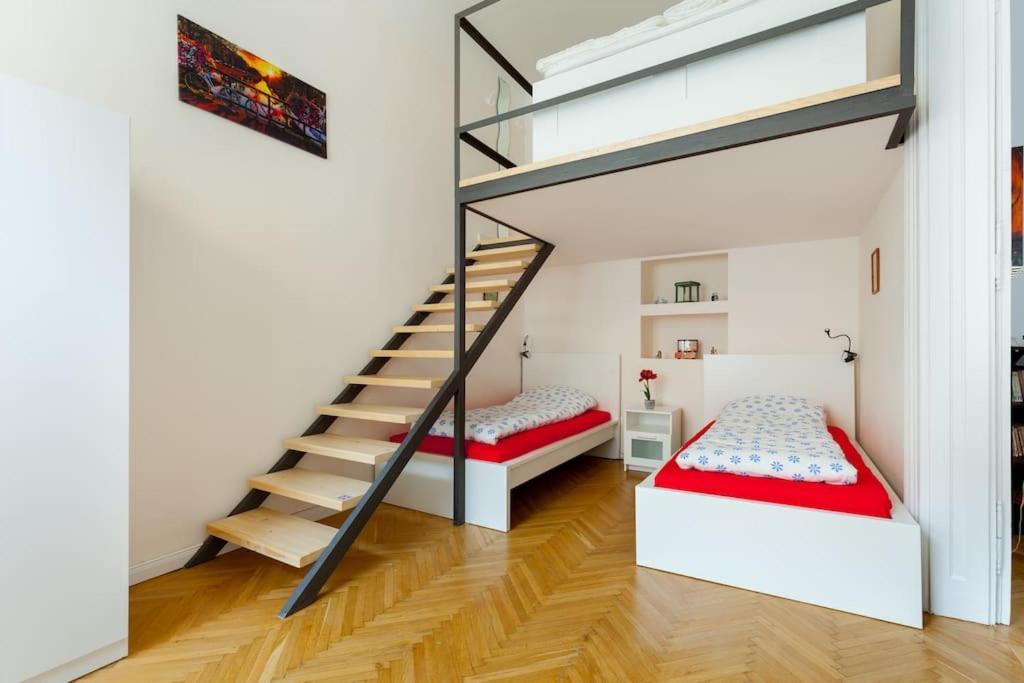 Rakoczi Apt Budapest Exterior photo