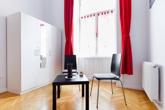 Rakoczi Apt Budapest Exterior photo